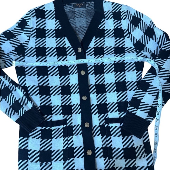 Chic Black and White Plaid Women's Cardigan - Picture 3 of 6